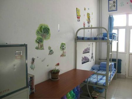 潍坊工商职业学院宿舍条件怎么样—宿舍图片内景