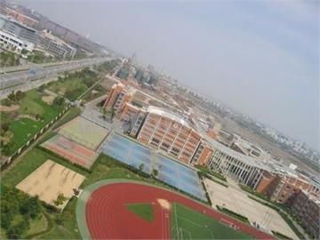 上海师范大学第二附属中学校园风景3