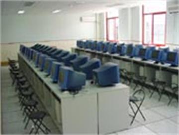 灯市口小学设备一流的计算机教室
