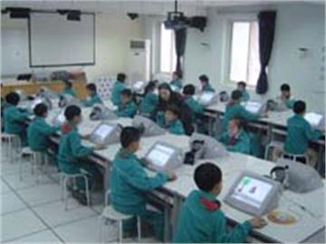 北京市西城区展览路第一小学计算机室