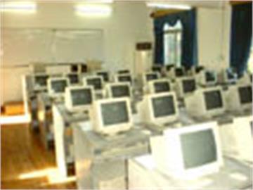 鄂州市鄂钢第二小学电脑室