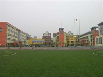 武汉市光谷第一小学设施环境1