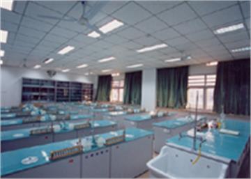 北京市第八十中学化学实验室