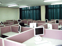 苹果机电脑室