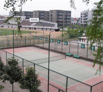 四川省绵竹中学网球场