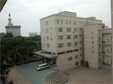 武汉市东湖中学办公大楼