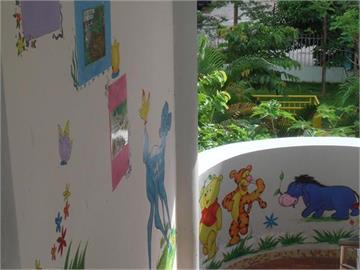 三亚金太阳双语幼儿园调皮可爱的壁画在和我们问好哦