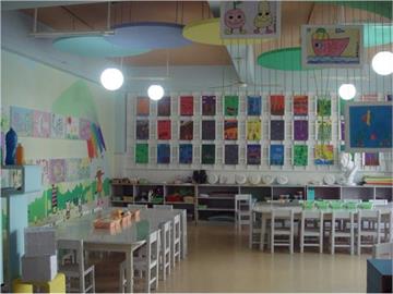 深圳南澳街道中心幼儿园美术室：用画笔描绘美好的未来