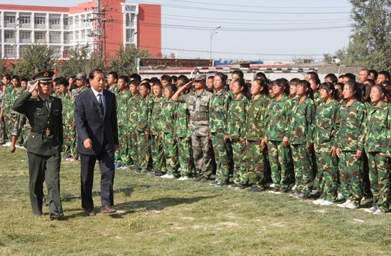 新疆工业经济学校照片2