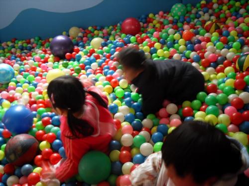 上海吉的堡幼华科技幼儿园照片5