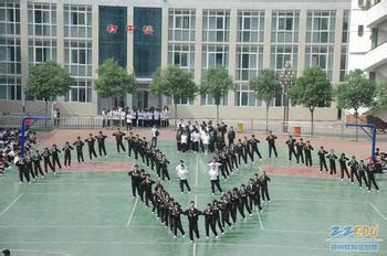 郑州市扶轮外国语学校照片3