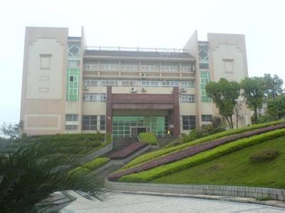 湖南商务职业技术学院照片1