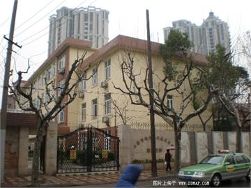 上海市现代职业技术学校(番禺校区)上海市现代职业技术学校(番禺校区)照片1