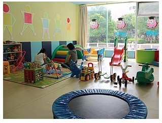 鲱鱼宝宝国际幼儿园照片3