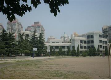 北京市芳星园中学照片